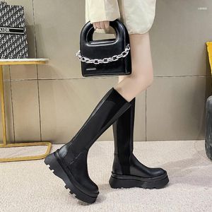 Bottes femmes automne hiver 2023 plate-forme compensées Goth chaussures mode noir genou haute femme élasticité sans lacet en cuir mi-mollet botte