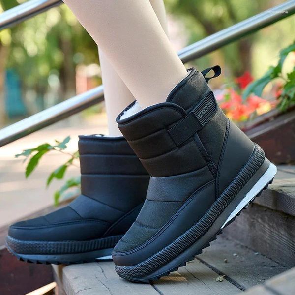 Boots Femmes Big Taille 45 Watarproof Cheple Couple d'hiver Shoes Keep Warm Snow Femme Female Botines Botas Mujer