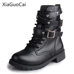 Boots Women Motorcycle Boots Fashion Martin Boots Pu / Leather Femmes Combat Bottes militaires Lacet Up Midcalf Boots X710