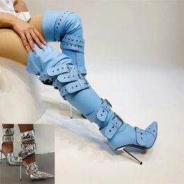 Botas femininas denim metal rebite fivela sandálias sexy estilo punk apontou oco 11cm salto alto joelho size43 231205
