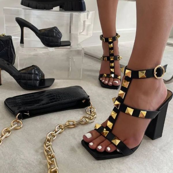 Boots Women Sandals High Heels 2023 Fashion Rivet Femmes Pumps Shoe Femmes Chaussures d'été pour femmes chaussures de chaussures Roman Highheed