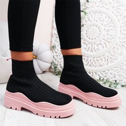 Bottes Bottes Femmes Winter Tritted Elastic Choches Comfort Slipon Street Allmatch Warm Woard Platform Couple court 2023 220928