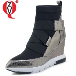 Bottes Zvq 2022 Nouvelles couleurs mixtes Chaussures de femmes en cuir authentique Toe pointu à coins super hauts crochet et boucle de cheville d'hiver