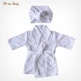 Born Baby Boy Girl Robe Set 100% Katoenen Toweling Terry Baby Bathrobe Hooded Sleeprobe met hoofddeksels Home Pak 0-2Y 211109