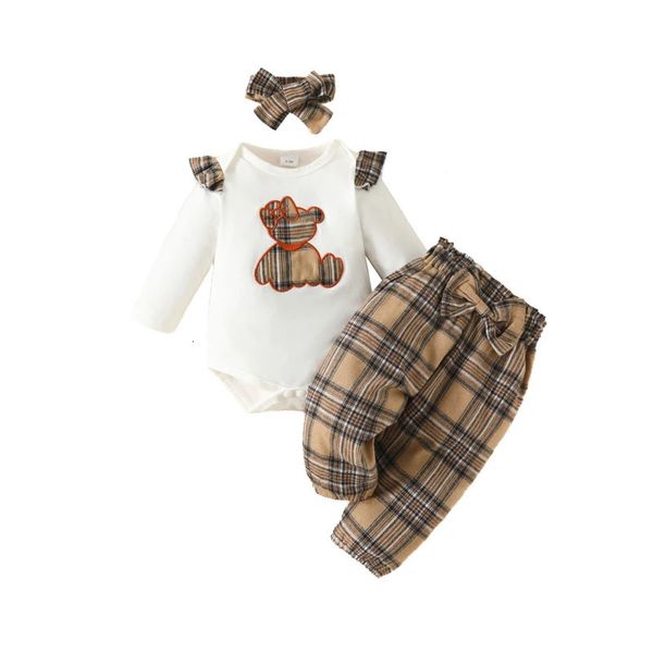 Born bébé filles vêtements à manches longues dessin animé ours Onesie Plaid Bow pantalon bandeau 3 pièces ensembles 0-18 mois costumes pour bébés 240119