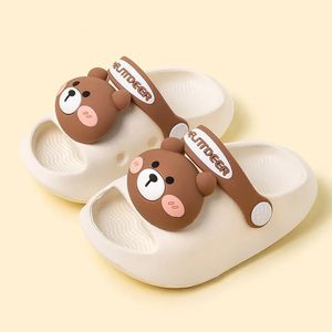 geboren baby slippers kinderen schoenen zomer schattig dieren cartoon beer jongens meisjes baby kind comfortabele niet -slip sandalen 240509