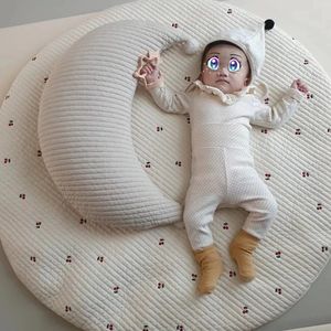 Born Oreiller d'allaitement pour bébé né, coussin de lit en forme de lune, oreiller d'allaitement en coton, literie pour enfants, décoration de chambre 240228