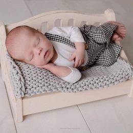Pogografía Nacida cama Cuna de silla de bebé Pogografía Posando sofá de bebé Props Poshoot Born Rattan Fotografia 240423