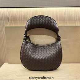 Botte Venetas Sac à bandoulière Sacs en cuir pour femmes Gemelli Yijinyuan Chignon tissé à la main La Havane Polyvalent Twin Bun Premium Handheld Une épaule Bandoulière D HB9S