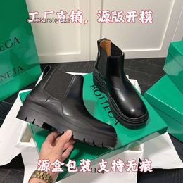 Botteega Damen Dicker Chelsea Venetas Botega Hohe Version Martin 2024 Echtes Leder Kurze Stiefel Sohlen Rauchrohr Mittlerer Designer Boot Knight Hqj3