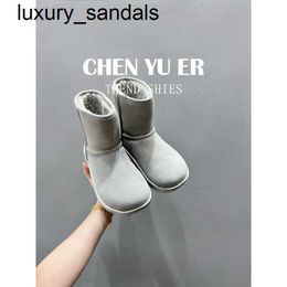 Botteg Venets Snap bottes de neige peluche et fourrure intégrées pour femmes chaussures en coton imperméables semelle courte pour enfants QQ