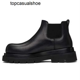 Bottegaa Vendetta Summer Big Head Head Bvs Style Souged Ins Casual Leather Chaussures Mentes Bottes courtes High Polyleatile Martin Boots Chelsea Boots