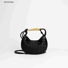 BottegaaVeneta Sardine Bag 2024 Nouvelle vente chaude tissé mini cuir souple métal Bing sac à main à la mode et personnalisé diagonale croix femmes