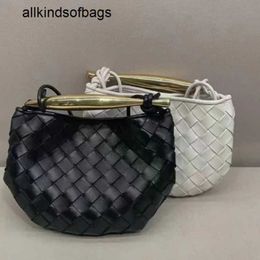 Bolsa de sardinha BottegaaVeneta 2024 nova bolsa de ombro feminina de couro tecido mini premium