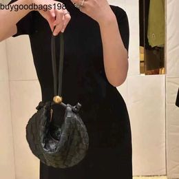 BottegaaVeneta transforme le sac Design de niche pour femmes tissé haut de gamme boule d'or haute valeur esthétique Style coréen étranger bricolage petite lumière luxe français frj