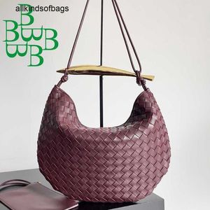 Bottegvenetas Handbags Sardine Sac 6B Series tissées Femmes Femmes à double face 2024 Nouveaux grands Bordeaux Red Européen et Américain Fashion