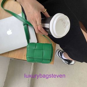 Bottgss Ventss Cassette designer draagtassen te koop Jorge herfst nieuwe mode Mini geweven tas damesroosterstijl textuur messenger met echt logo