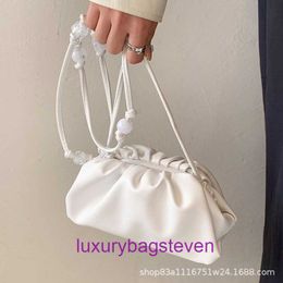 Bottgss Ventss Designer Pouch Sacs à bandoulière boutique en ligne sac à main niche féminine tendance sac de boulette plissée bandoulière unique avec vrai logo