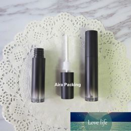 Fles 6.5ml 50 stks / partij Ronde Lege Zwarte Lip Gloss Buis Superieure Kwaliteit Schoonheid Tool Plastic Elegante Vloeibare Lippenstift Verpakking