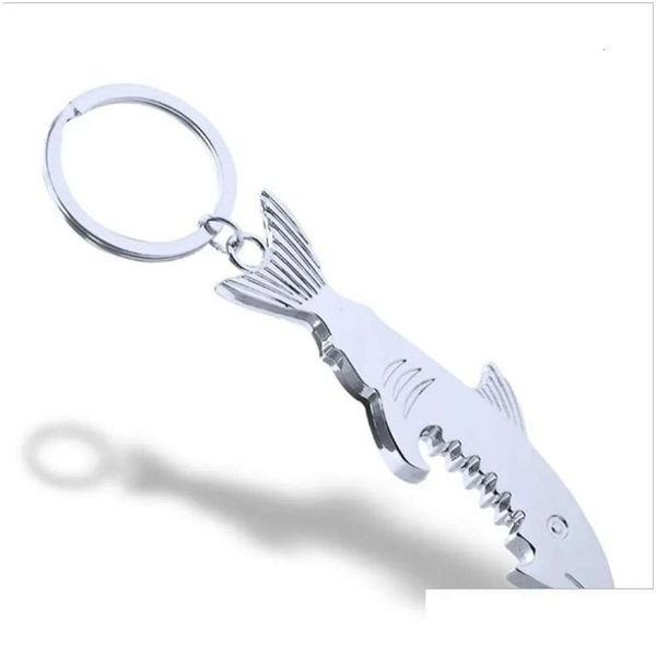 Bottle Keychain Ouvreurs Promotion ouvre-cadeau Coup de requin personnalisé en forme de Zinc Clées de bière Chaîne Femme Men Houes Key Rings 120 J2 DROP D DHMYD HMYD