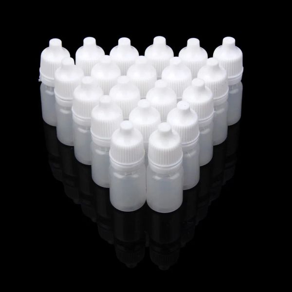 Bouteilles 100pcs 5 ml / 10 ml / 15 ml / 20 ml / 30 ml / 50 ml de gros en gros en plastique vide durable comprits comprimés de gouttes à l'œil rechargeable rechargeable