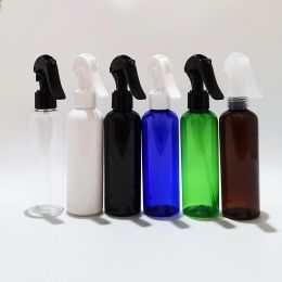 Botellas (30pcs/lote) 200 ml de gatillo negro/blanco pulverizador botella de maquillaje vacío botella de spray biberón de cosméticos vacío