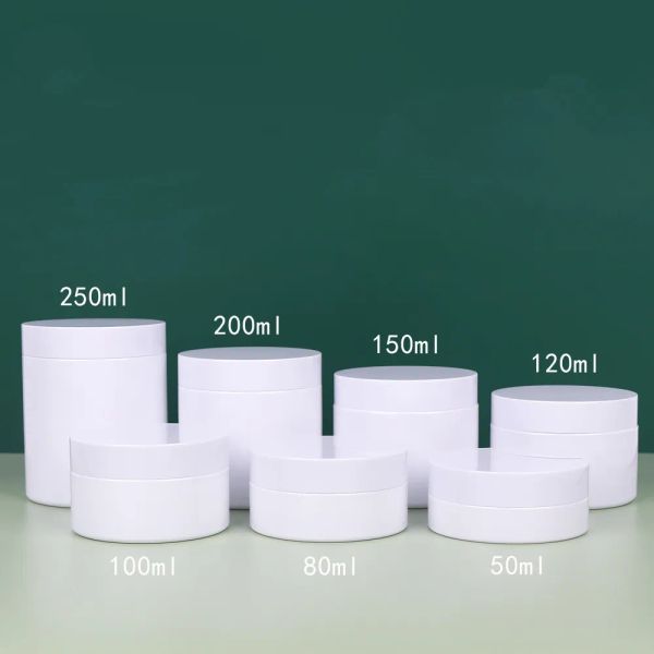 Bouteilles 30pcs / lot 50 ml250 ml Jar en plastique blanc avec couvercles en plastique Conteneurs cosmétiques Boîte de voyage de voyage 200 ml 100 ml 150 ml