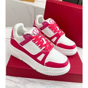 Bodem dikke minimalistische bord kleine valenstino 23 zomer nieuwe heren plat ontwerper casual veelzijdige sneakers echte lederen schoenen trainer wit 0y8i