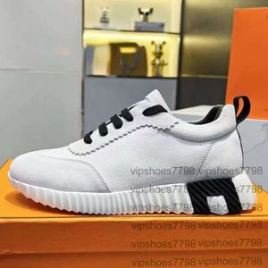 Bouncing Casual Designer Shoe Lace-Up Round Head Mens Low Top Top Top Travel Cuir Fashion Foot Flat Chaussures