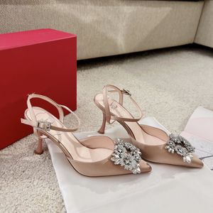 Bouquet Pompes Designer Bouquet Vivier Robe Chaussures Strass Boucle Slingback Pompe Femmes En Cuir De Mariage Talons Cristal Élégant Taille 35-40