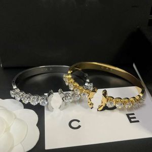 Boutique Diamond Vergulde Bruiloft Verjaardagscadeautjes Bangle met Doos Womens Hoge Kwaliteit Sieraden Nieuwe Meisje Armband Groothandel