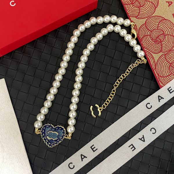 Boutique Collier plaqué Gold Designer Style classique Collier pendentif en forme de coeur bleu
