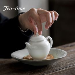 Boutique petite en porcelaine blanche thermure ménage jade en porcelaine de thé en porcelaine avec filtre japonais en céramique kung-fu