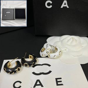 Boutique dames vintage hoepel oorbellen modeontwerper sieraden ontwerp liefde geschenk oorbellen voor vrouwelijke moeders verjaardag cadeau oorbellen met doos