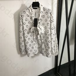 Camiseta con cuello de lazo para mujer, chaqueta fina con estampado de letras de manga larga, chaqueta informal holgada con protección solar