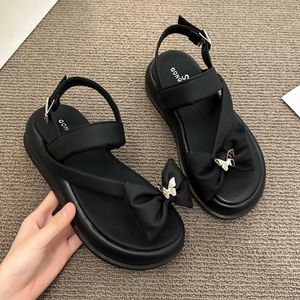 Bow Sandals Flats Platform Clip-Toe Toe Femmes Chaussures de plage décontractées glisse 2023 Fashion Summer Slingbacks Slippers tongs 9313