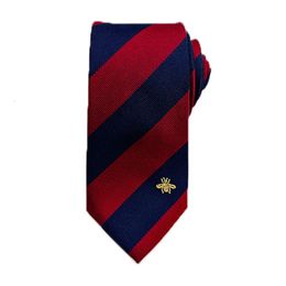 Vlinderdassen 100% zijde Rode en blauwe strepen Zakelijke stropdas voor heren Privé op maat heren Lichte luxe GC Honingbij Moerbeizijde stropdas 231031