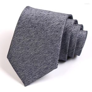 Cravates d'arc 2022 Design Gentleman Cravate de haute qualité 8cm de large gris foncé pour hommes costume d'affaires travail cravate mode cou formel
