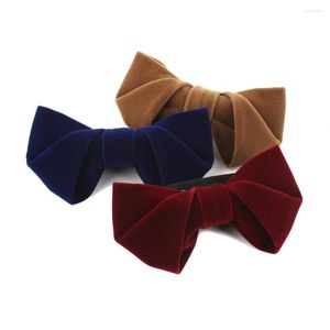 Bow Ties 2022 Fashion Men Bowtie Velvet Tie Gentleman Party For Bread Cravat Gravata Accessoires Custom Logo