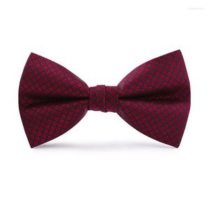 Bow Ties 2022 Fashion heren voor bruiloft dubbele stof rode geruite bowtie club banket jubileum vlinder stropdas met geschenkdoos