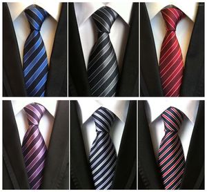 Bow Ties 2022 Heren Red Business Suit Zwart gestreepte 8 cm Modekwaliteit Eenvoudige officiële gelegenheid Banket Dress Tie