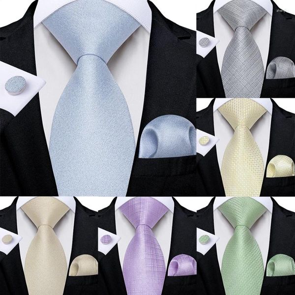 Bow Ties 2024 Silk solide classique pour hommes 8 cm Business Wedding Party Neck Tie Mandkerchief Cuffers ACCESSOIRES GADE