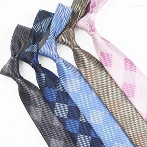 Bow Ties 7cm Plaid Jacquard Suit Necclues Polyester Casual Elegant Shirt Tie de haute qualité auto-attachée