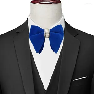 Arrivées Arrivées Crystal Velvet Tie Shirt British Men's Suit Big Bowtie Gift Mandmade Assister Banquet Party Accessoires de mariage