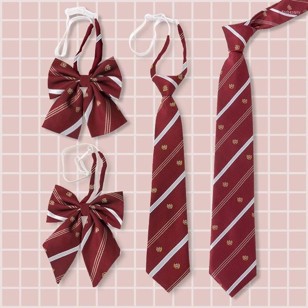 Noeuds papillon Vêtements de baccalauréat Cravate de remise des diplômes Femme Vin rouge Japonais Jk College Style Tie-Free Men Sailor Suit Flower Neck