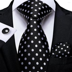 Bow Ties Black White Dot Designer Silk Widding Tie pour hommes Gift Couffe de poiloire pour hommes
