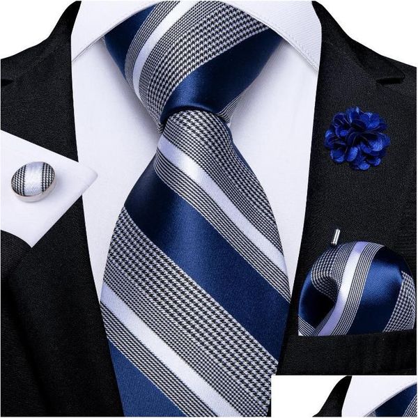 Corbatas de lazo Accesorios para hombre a rayas azules Corbata Pañuelo Gemelos Broche Pin Regalos para hombres Artículos al por mayor Entrega de gotas de negocios Dhrzd