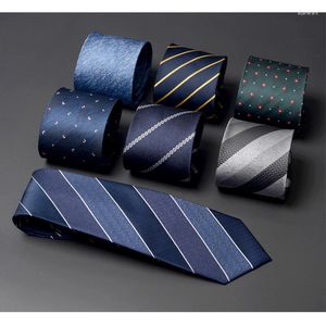 Bow Ties Brand Designer 8 cm Jacquard Stripe Tie pour hommes Business Office Robe Suit Necktie Maly Wedding Party with Gift Box