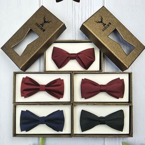 Bow Ties Brand Heren Tie hoogwaardige mode Formele bowtie voor mannen Party Wedding Butterfly With Gift Box Black Wine Red