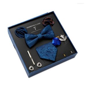 Bow Ties Brand Nice Handmade 2022 Design Holiday Gift Tie Pocket Squares Cufflink Set Set NecTie Box Wedding Accessories Dot